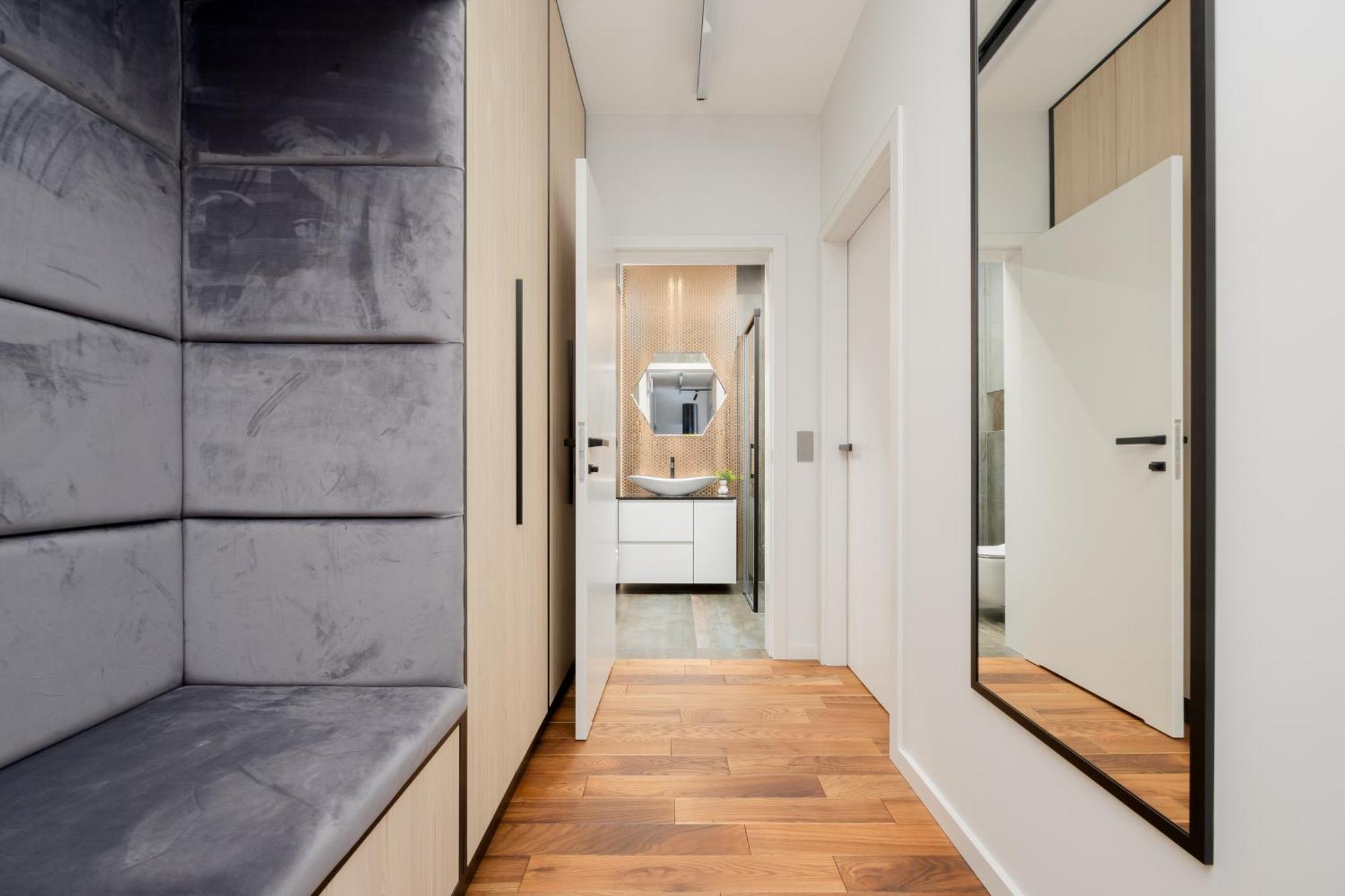 Cozy Apartments With Parking In The 19Th District By Noclegi Renters Varşova Dış mekan fotoğraf
